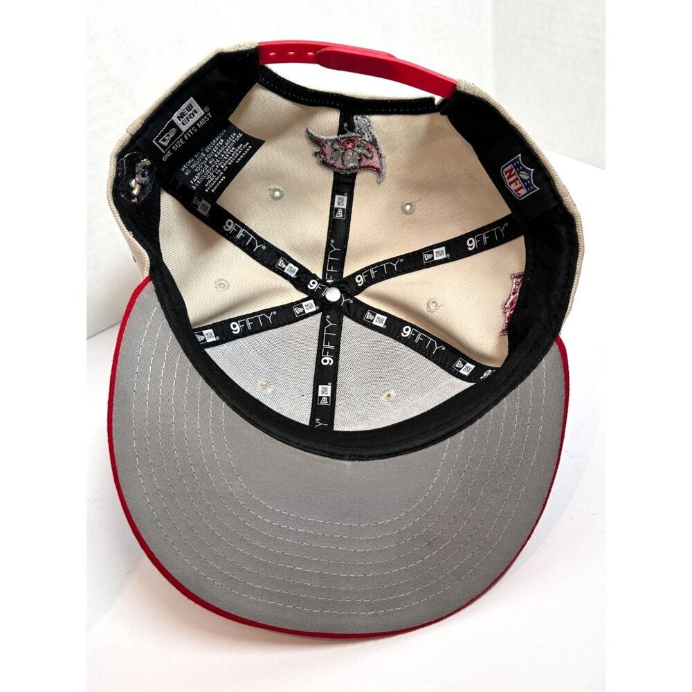 Tampa Bay Buccaneers New Era 9Fifty Snapback Hat Cap Cream and Red - Picture 15 of 16
